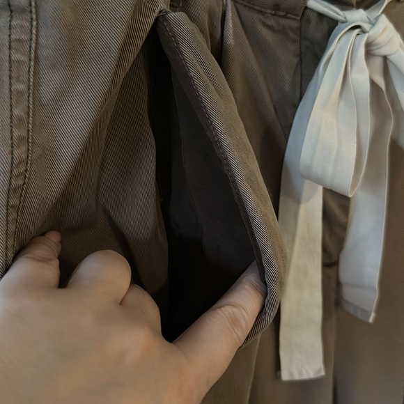 WILFRED | Aritzia Allant Lyocell Silky Trousers Paper Bag Waist & Draw String - Picture 6 of 13